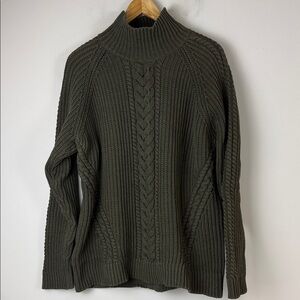 Luluulemon Cotton Olive Cable Knit Turtleneck Sweater Size Medium